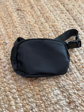 Load image into Gallery viewer, Black Belt Bag