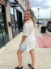 Load image into Gallery viewer, Sand Boyfriend Tee