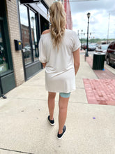 Load image into Gallery viewer, Sand Boyfriend Tee