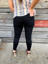 Load image into Gallery viewer, Black Skinny Jean