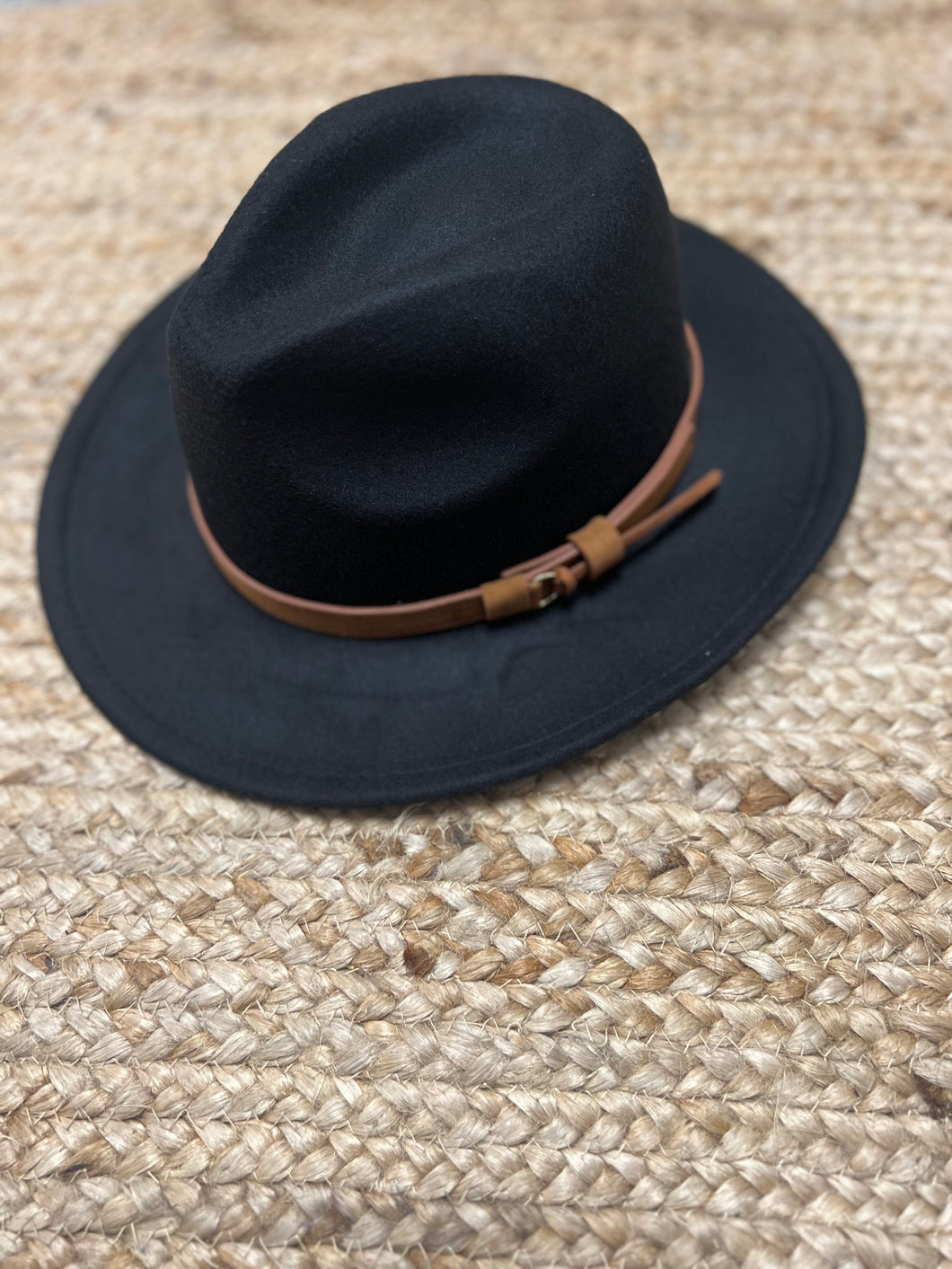 Black Hat w Brown Belt